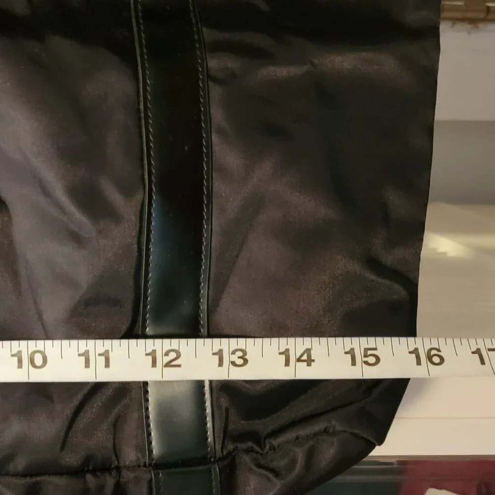 NWOT Givenchy Parfums Tote Bag/Purse Black Nylon Purse With Gold Hardware - Picture 8 of 13